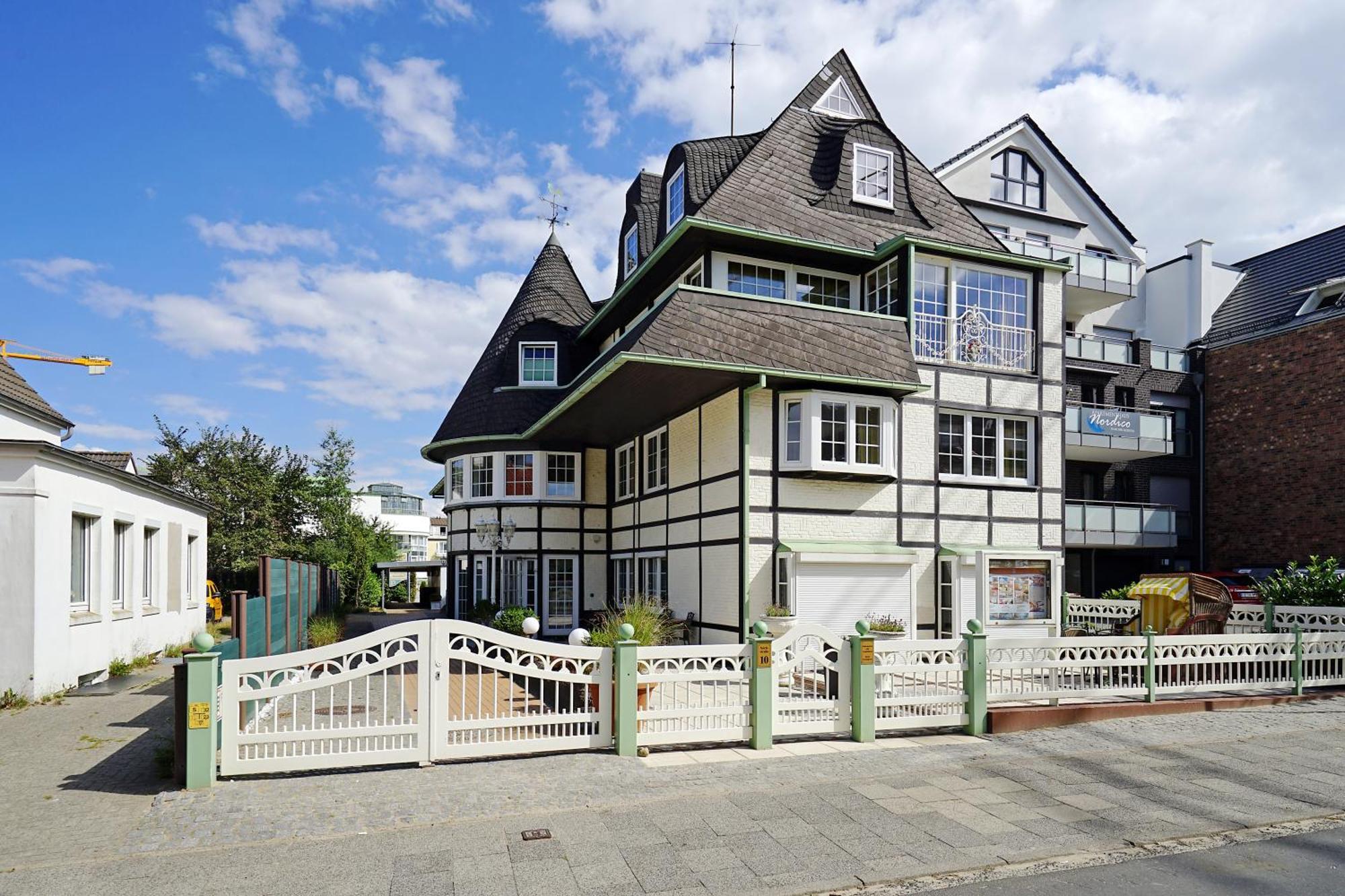Hotel Appartement Landhaus Stutzi - Hotel Strandperle Cuxhaven Esterno foto